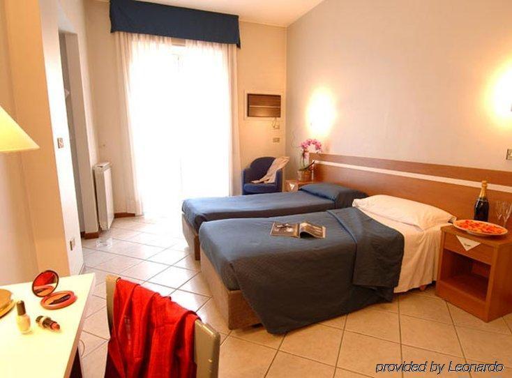Hotel Mennini Milan Chambre photo